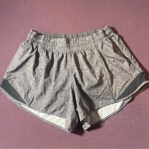 Lululemon Hotty Hot Short II *Long 4" Heather Lux Multi Black - Size 8 Tall